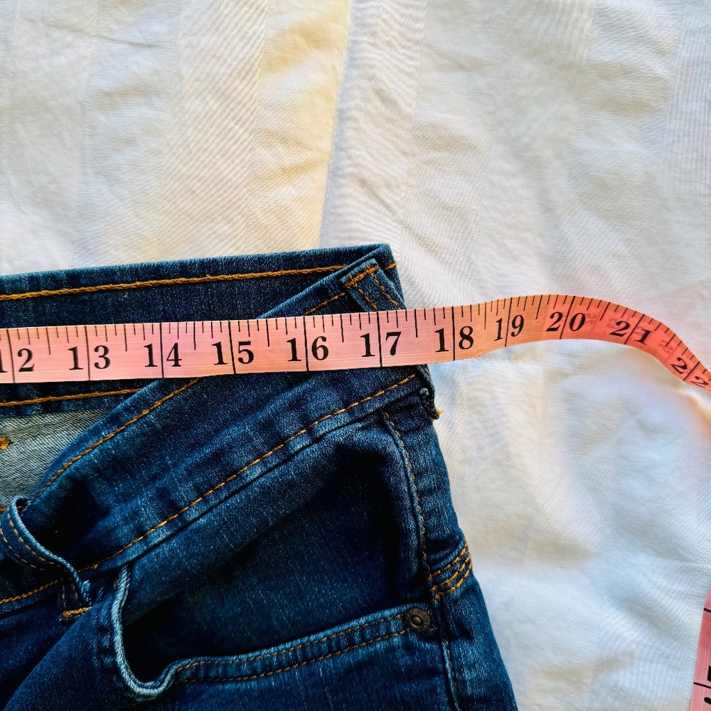 Delta Flex Jeans (Origin USA) 36x32 - Straight Fit - MEDIUM WASH - Picture 4 of 6